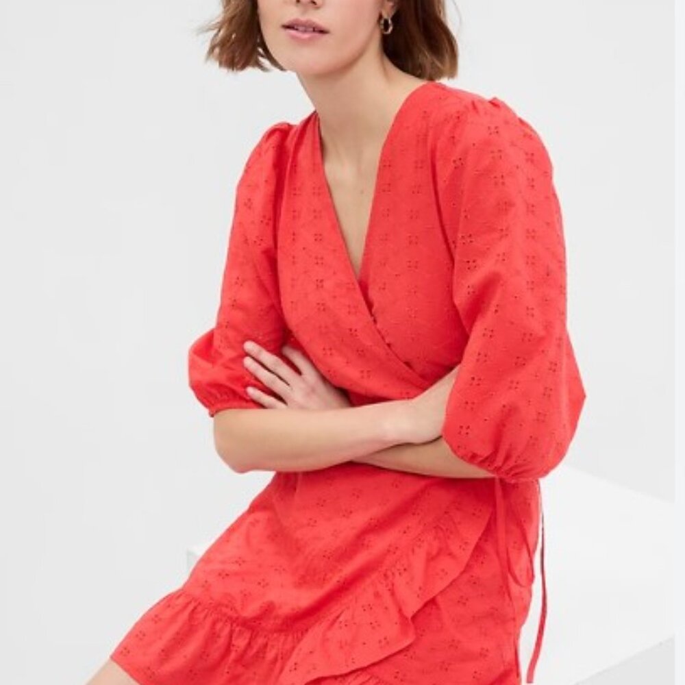 Gap eyelet V-neck wrap mini dress size S- Cotton - good used condition